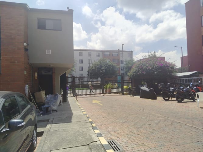 Apartamento de 3 alcobas en arriendo en Bochica, Bogotá, 70 m² · foto 2 de 19