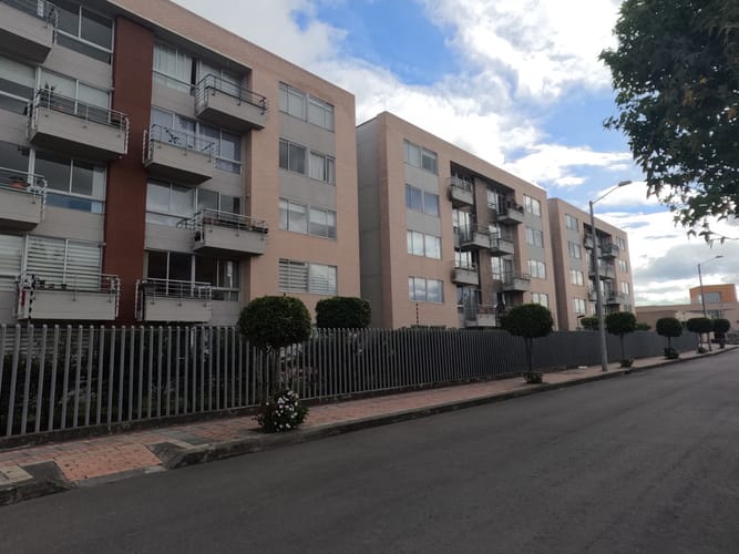 Apartamento de 3 alcobas en arriendo en Sector La Esmeralda, Tocancipá, 76 m² · foto 2 de 24