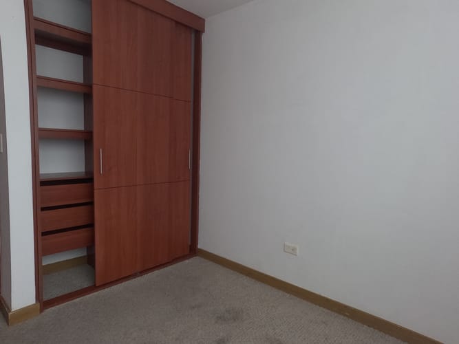 Apartamento de 3 alcobas en arriendo en Sector La Esmeralda, Tocancipá, 76 m² · foto 13 de 24