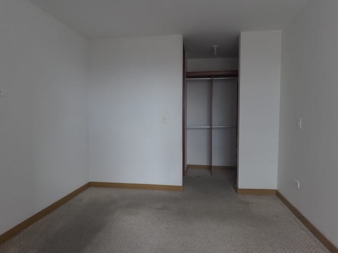 Apartamento de 3 alcobas en arriendo en Sector La Esmeralda, Tocancipá, 76 m² · foto 23 de 24