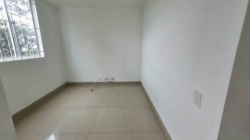 Apartamento de 4 alcobas en arriendo en Castropol, Bogotá, 96 m² · foto 5 de 16