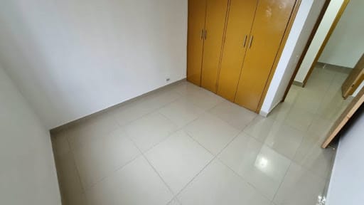 Apartamento de 4 alcobas en arriendo en Castropol, Bogotá, 96 m² · foto 10 de 16