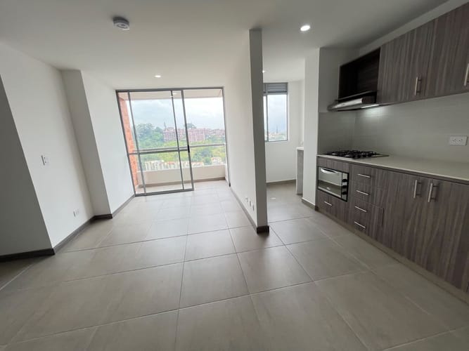 Apartamento de 3 alcobas en arriendo en Viviendas Del Sur, Itagüí, 69 m² · foto 2 de 16