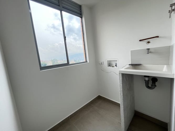 Apartamento de 3 alcobas en arriendo en Viviendas Del Sur, Itagüí, 69 m² · foto 12 de 16