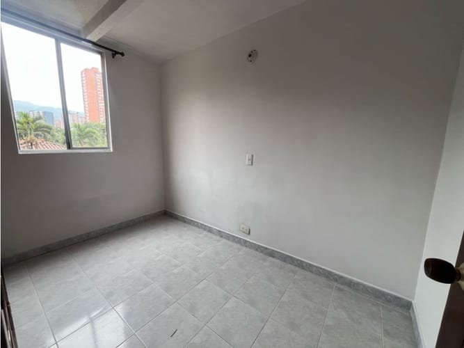 Apartamento de 3 alcobas en arriendo en Niquia, Bello, 55 m² · foto 6 de 12