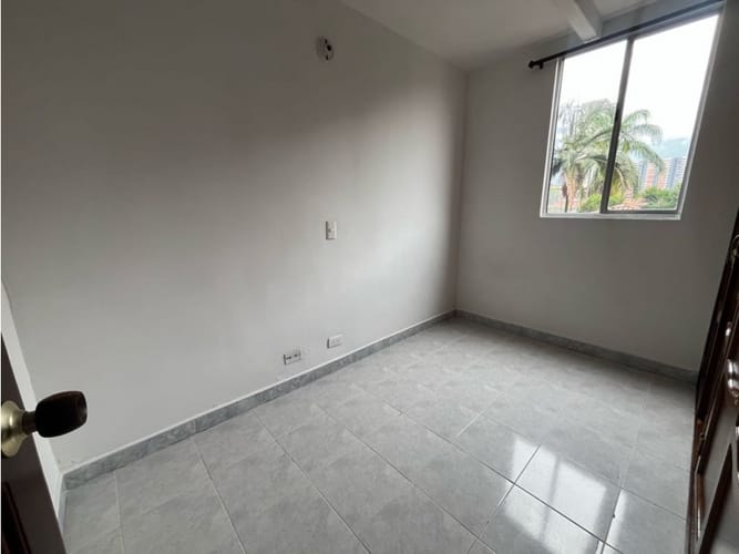 Apartamento de 3 alcobas en arriendo en Niquia, Bello, 55 m² · foto 8 de 12