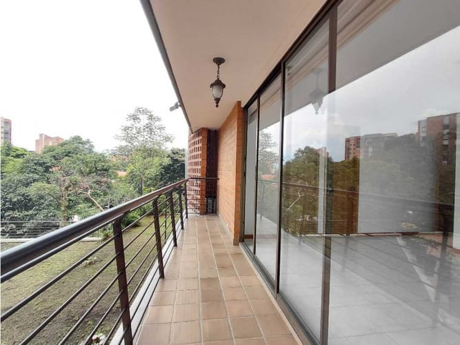 Apartamento de 3 alcobas en arriendo en Otraparte, Envigado, 107 m² · foto 12 de 24