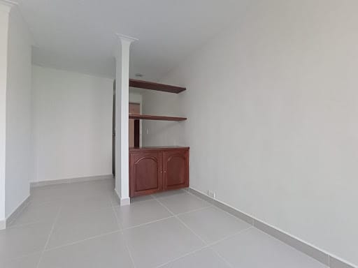Apartamento de 3 alcobas en arriendo en El Portal, Envigado, 120 m² · foto 2 de 16