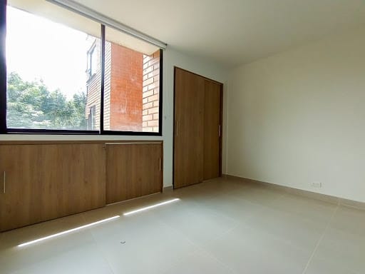 Apartamento de 3 alcobas en arriendo en El Portal, Envigado, 120 m² · foto 5 de 16