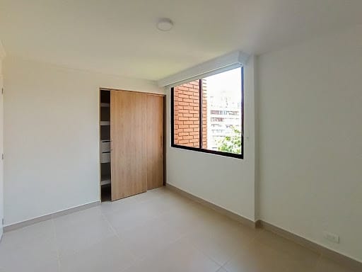 Apartamento de 3 alcobas en arriendo en El Portal, Envigado, 120 m² · foto 8 de 16