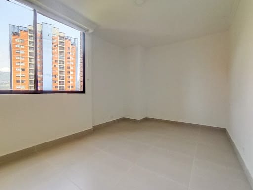Apartamento de 3 alcobas en arriendo en El Portal, Envigado, 120 m² · foto 9 de 16