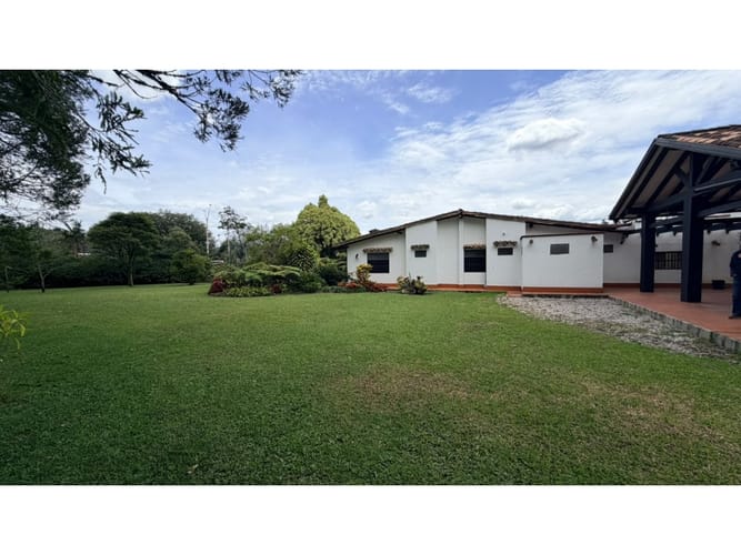 Casa de 2 alcobas en venta en Cabeceras De Llanogrande, Rionegro, 312 m² · foto 23 de 24