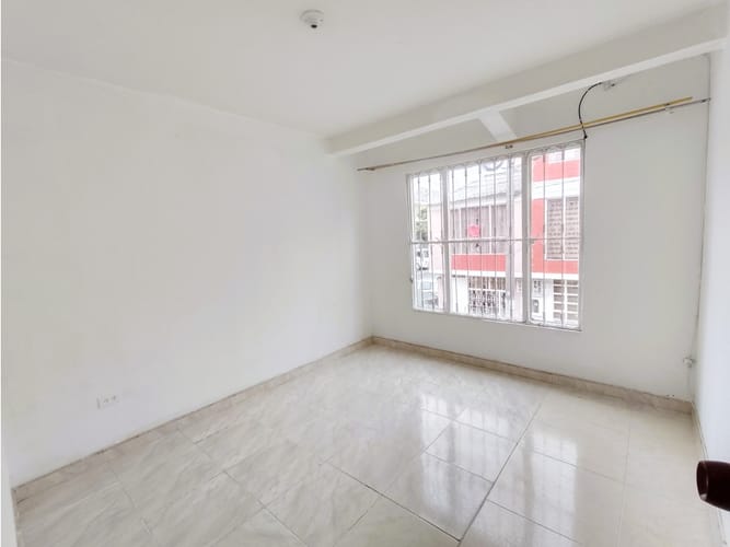 Casa de 5 alcobas en arriendo en Ismael Perdomo, Bogotá, 100 m² · foto 8 de 17