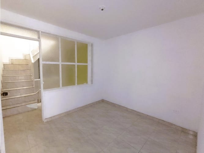 Casa de 5 alcobas en arriendo en Ismael Perdomo, Bogotá, 100 m² · foto 12 de 17