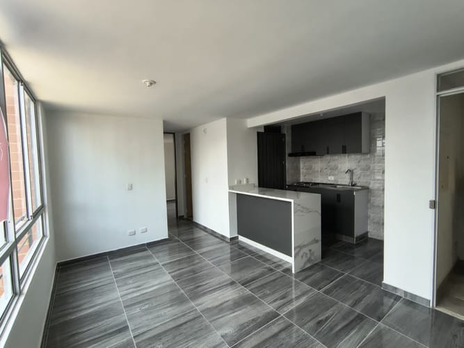Apartamento de 2 alcobas en arriendo en Guaymaral, Bogotá, 46 m² · foto 2 de 16