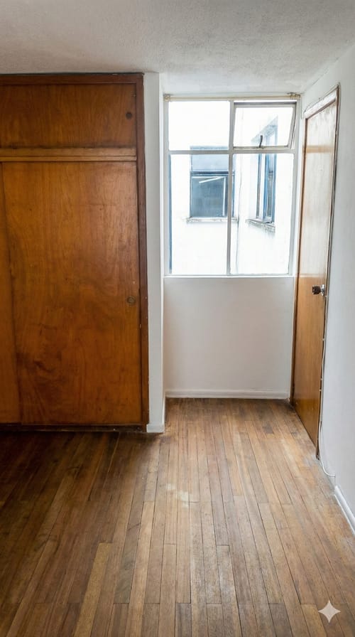 Casa de 8 alcobas en venta en Ciudad Berna, Bogotá, 314 m² · foto 8 de 10