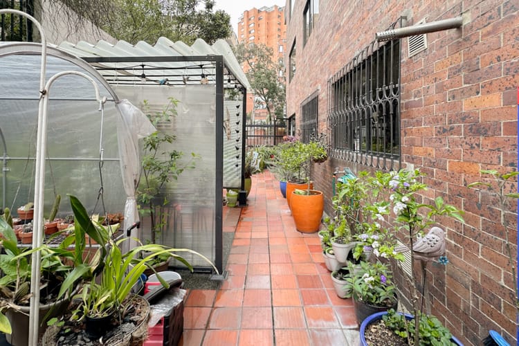 Apartamento de 4 alcobas en venta en La Cabrera, Bogotá, 230 m² · foto 7 de 23