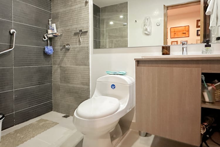 Apartamento de 4 alcobas en venta en La Cabrera, Bogotá, 230 m² · foto 15 de 23