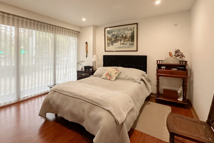 Apartamento de 4 alcobas en venta en La Cabrera, Bogotá, 230 m² · foto 20 de 23