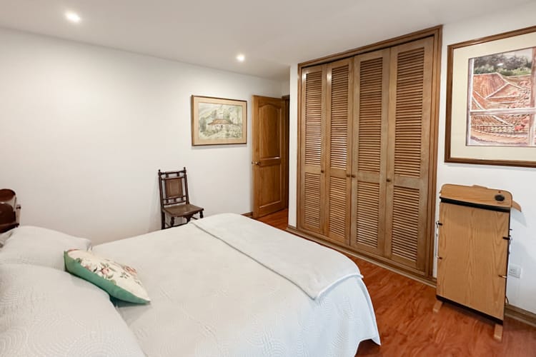 Apartamento de 4 alcobas en venta en La Cabrera, Bogotá, 230 m² · foto 21 de 23