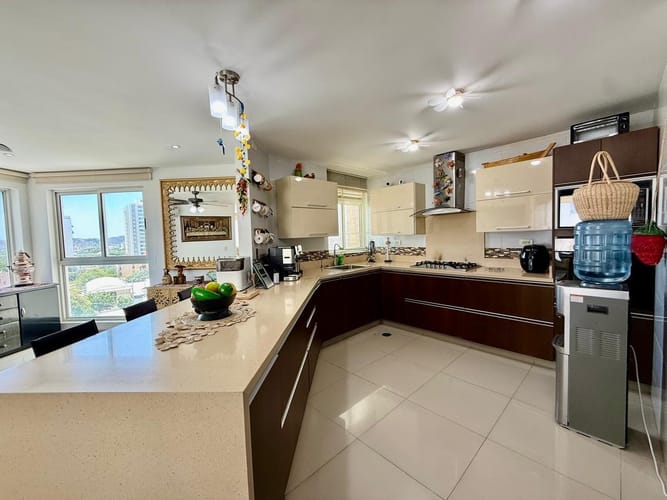 Apartamento de 3 alcobas en arriendo en Bavaria, Santa Marta, 240 m² · foto 9 de 21