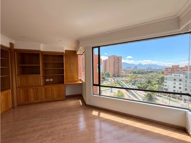 Apartamento de 3 alcobas en arriendo en Niza Suba, Bogotá, 235 m² · foto 3 de 24