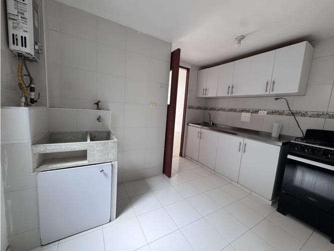 Apartamento en venta en Suba Salitre, Bogotá, 58 m² · foto 8 de 24