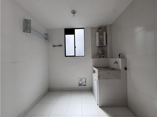 Apartamento en venta en Suba Salitre, Bogotá, 58 m² · foto 9 de 24