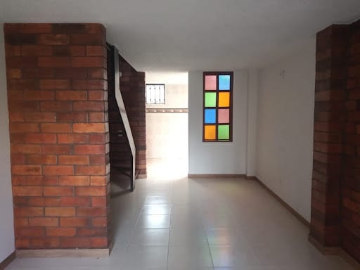 Casa de 3 alcobas en arriendo en Ub. Sabana De Tibabuyes, Bogotá, 76 m² · foto 4 de 20
