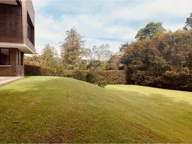Casa de 4 alcobas en arriendo en Llano Grande, Rionegro, 410 m² · foto 7 de 12