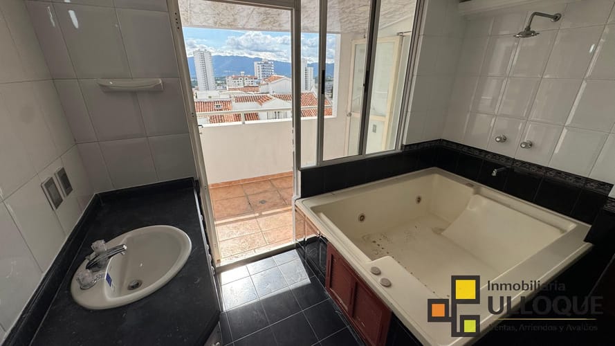 Apartamento de 5 alcobas en arriendo en Sotomayor, Bucaramanga, 241 m² · foto 22 de 24