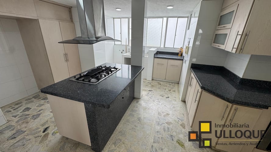 Apartamento de 5 alcobas en arriendo en Sotomayor, Bucaramanga, 241 m² · foto 3 de 24