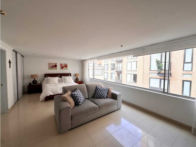 Apartamento de 4 alcobas en venta en Santa Barbara, Bogotá, 285 m² · foto 16 de 24