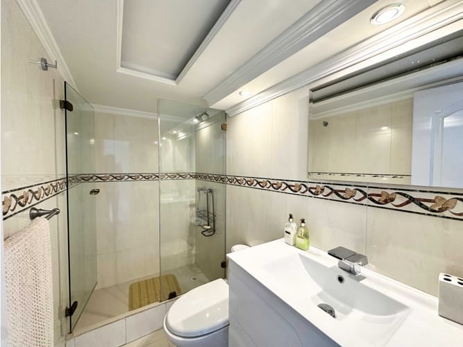 Apartamento de 4 alcobas en venta en Santa Barbara, Bogotá, 285 m² · foto 18 de 24