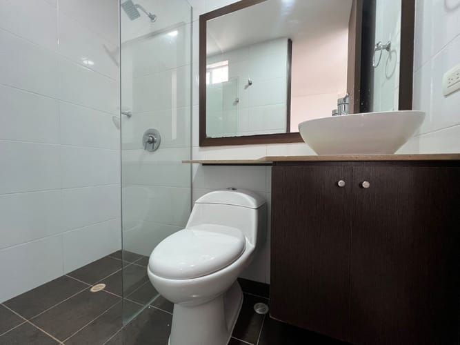 Apartamento de 3 alcobas en arriendo en Los Balsos, Medellín, 105 m² · foto 12 de 16