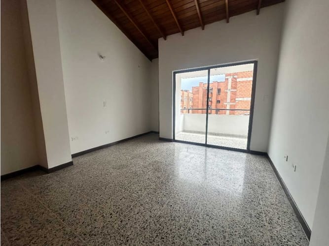Apartamento de 3 alcobas en arriendo en Obrero, Envigado, 70 m² · foto 2 de 10