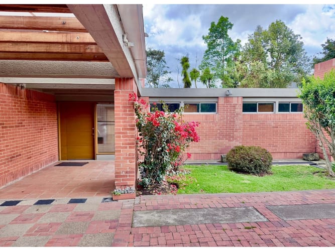 Casa de 3 alcobas en venta en Siberia, Cota, 400 m² · foto 2 de 24