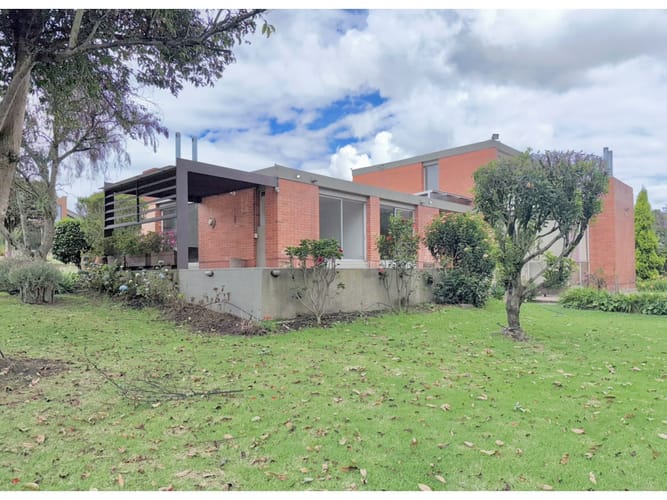 Casa de 3 alcobas en venta en Siberia, Cota, 400 m² · foto 4 de 24