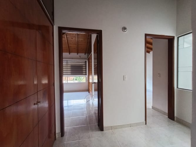 Casa de 3 alcobas en arriendo en Loma El Atravesado, Envigado, 189 m² · foto 15 de 20