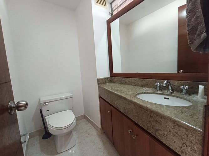 Casa de 3 alcobas en arriendo en Loma El Atravesado, Envigado, 189 m² · foto 18 de 20