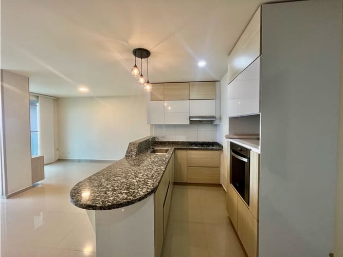 Apartamento de 4 alcobas en arriendo en Ciudad Jardin, Barranquilla, 96 m² · foto 4 de 17