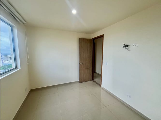 Apartamento de 4 alcobas en arriendo en Ciudad Jardin, Barranquilla, 96 m² · foto 9 de 17