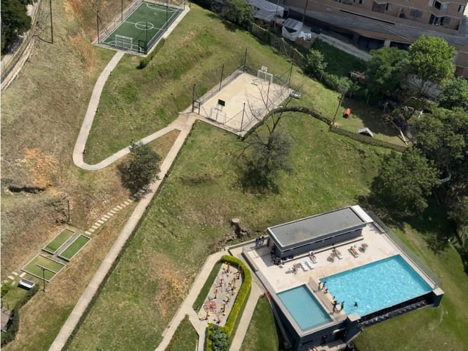 Apartamento de 2 alcobas en arriendo en Calasanz, Medellín, 55 m² · foto 7 de 12