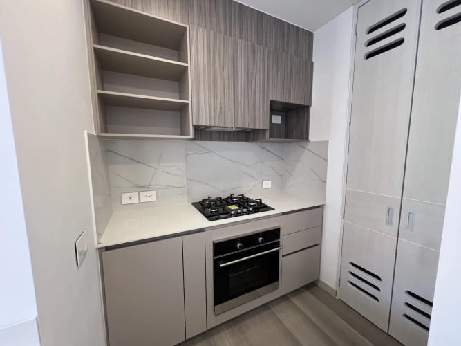 Apartamento de 2 alcobas en venta en El Virrey, Bogotá, 92 m² · foto 3 de 13