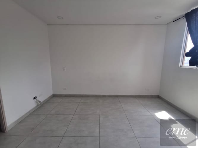 Apartamento de 2 alcobas en arriendo en Viviendas Del Sur, Itagüí, 54 m² · foto 3 de 10