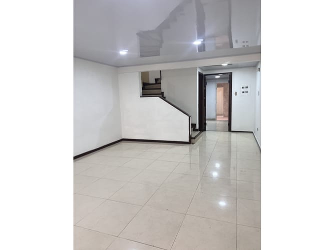 Casa de 4 alcobas en venta en Marsella, Bogotá, 150 m² · foto 2 de 20
