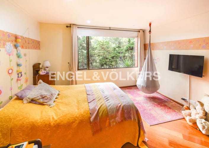 Apartamento de 3 alcobas en venta en Bosque De Pinos, Bogotá, 241 m² · foto 21 de 24