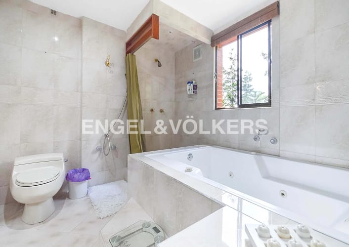 Apartamento de 3 alcobas en venta en Bosque De Pinos, Bogotá, 241 m² · foto 18 de 24
