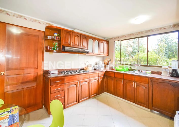 Apartamento de 3 alcobas en venta en Bosque De Pinos, Bogotá, 241 m² · foto 7 de 24