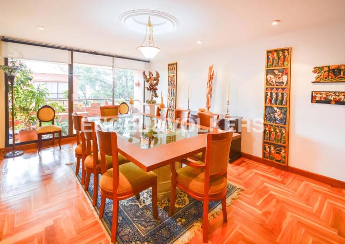Apartamento de 3 alcobas en venta en Bosque De Pinos, Bogotá, 241 m² · foto 6 de 24